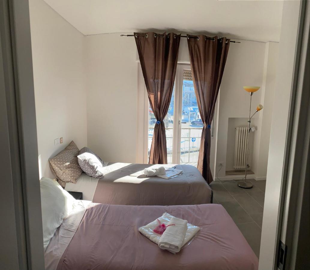 Michelangelo House Bed & Breakfast เตรนโต ภายนอก รูปภาพ