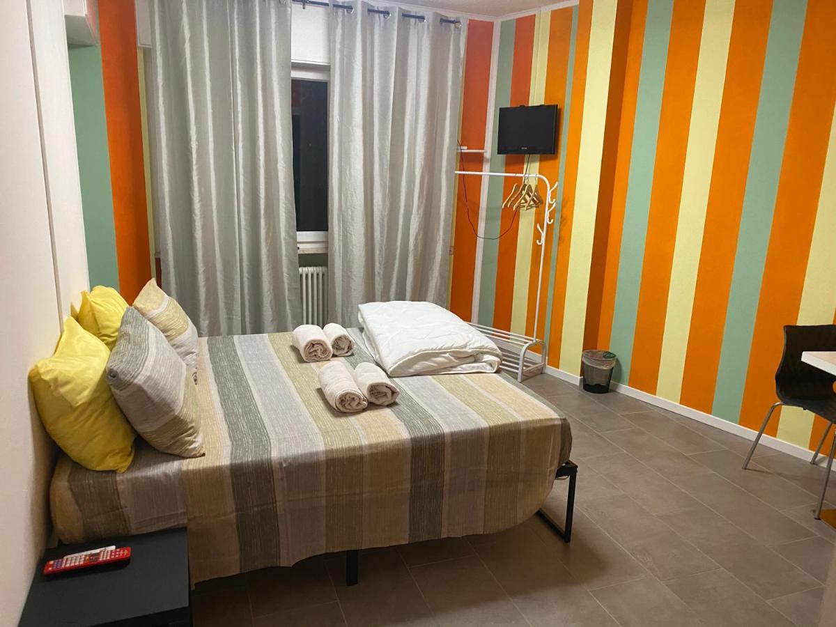 Michelangelo House Bed & Breakfast เตรนโต ภายนอก รูปภาพ
